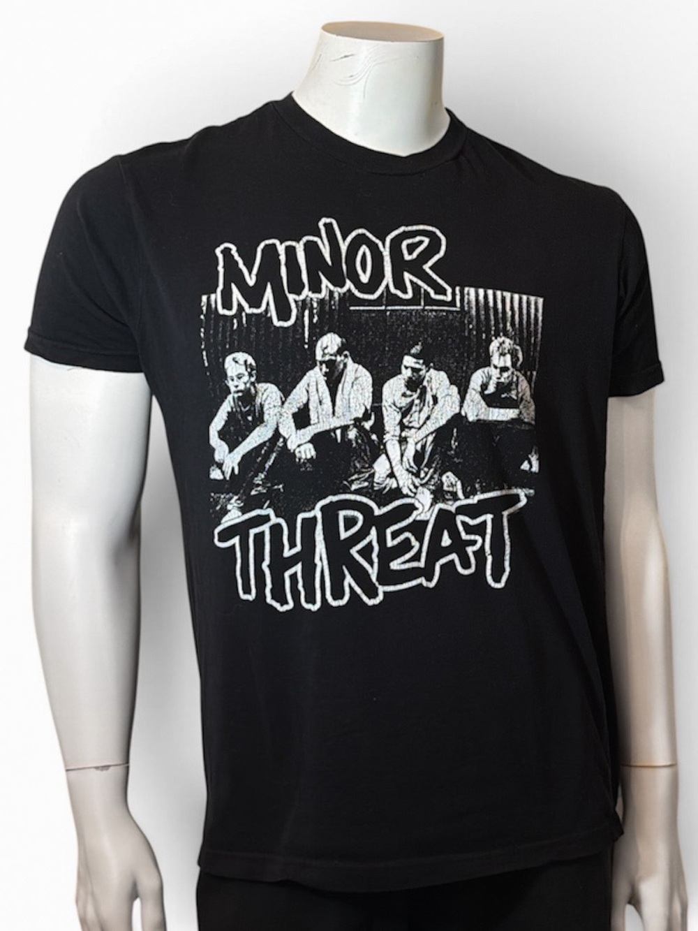 Minor Threat Band Shirt Size Medium Black Hardcore Punk Cracked Graphic